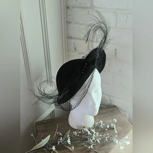 SOLD Vtg 50s Fascinator / Tilt Hat, Coralie, Party, Bead, Ostrich Feather, 7/S - Picture 3 of 11
